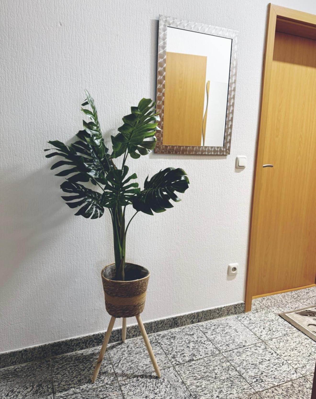 Zentrale Grosse Vollausgestattete Wohnung Fuer Alle Zwecke Perfekt Geeignet 威滕 外观 照片
